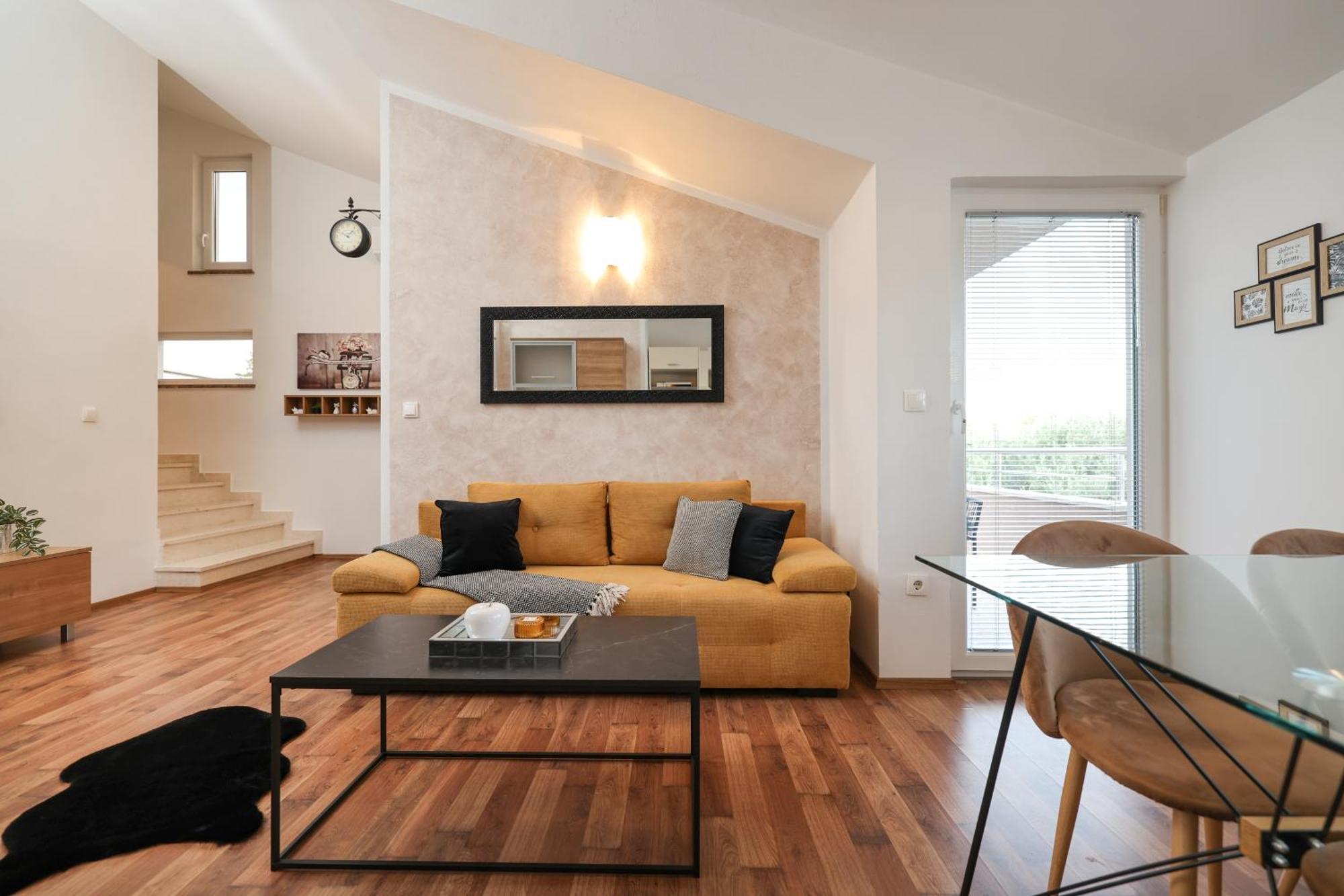 נין Apartments Anita מראה חיצוני תמונה