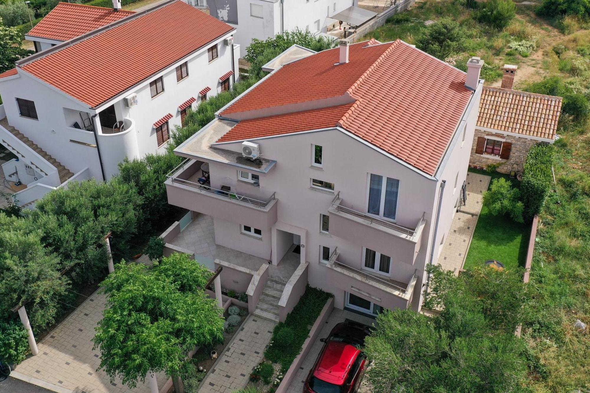 נין Apartments Anita מראה חיצוני תמונה
