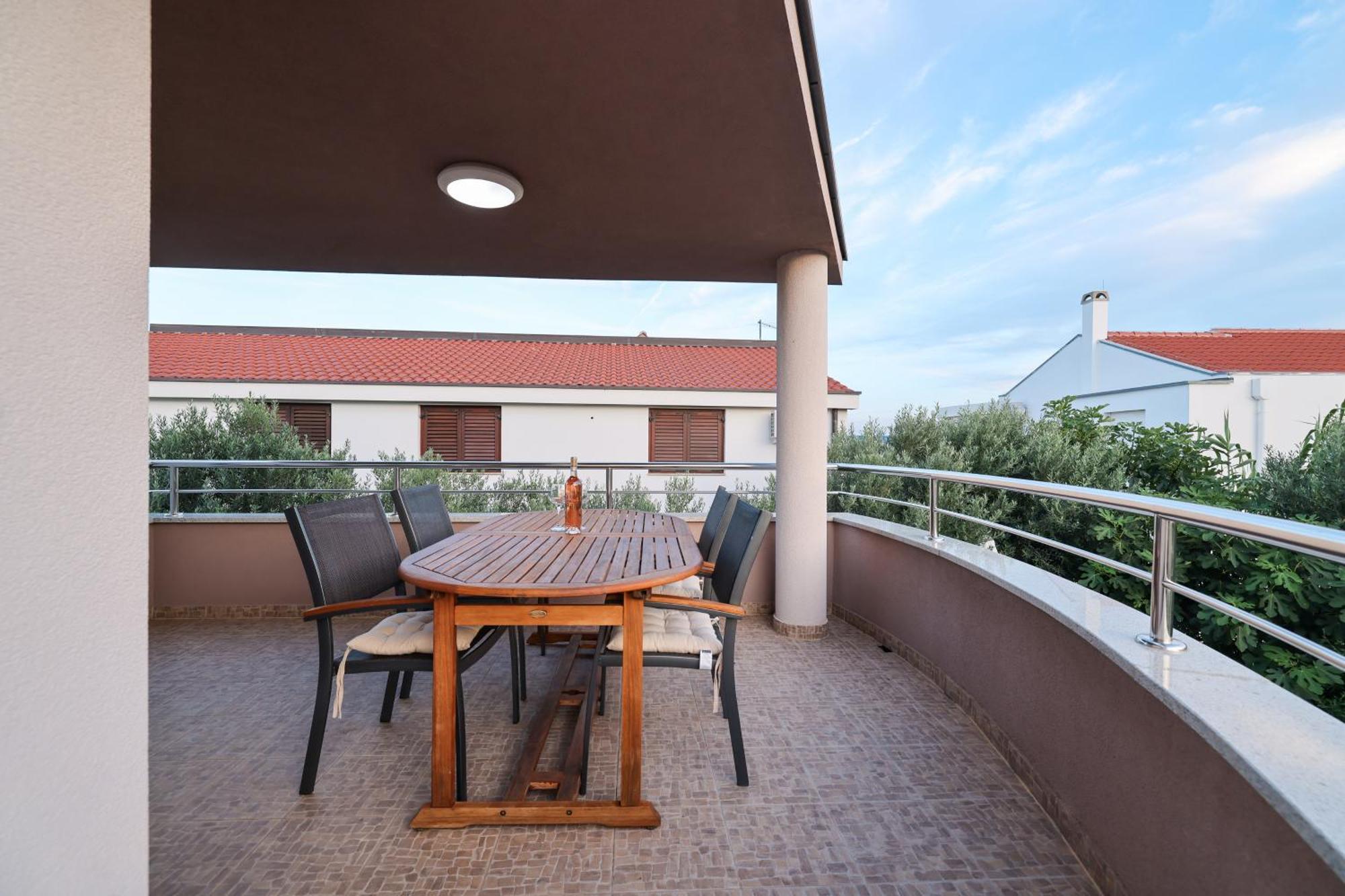 נין Apartments Anita מראה חיצוני תמונה