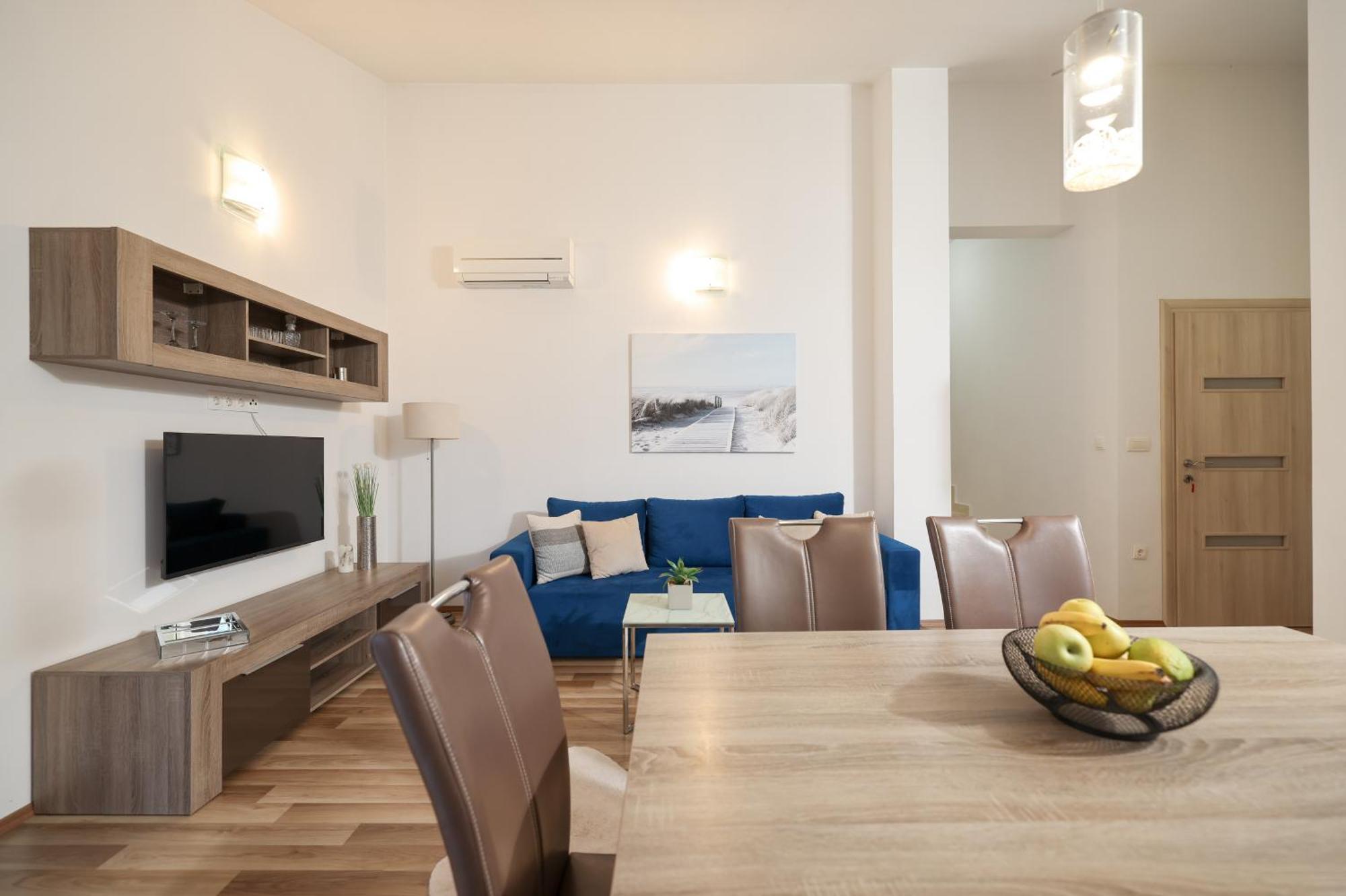 נין Apartments Anita מראה חיצוני תמונה