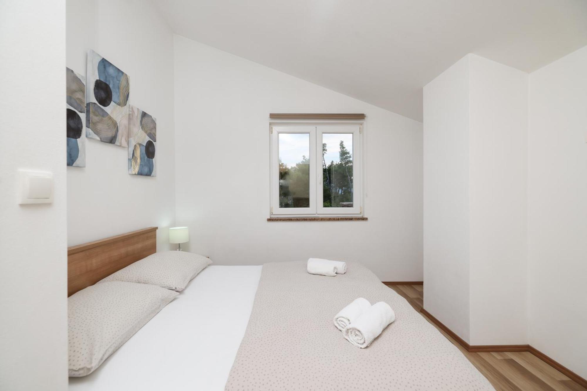 נין Apartments Anita מראה חיצוני תמונה